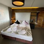 Hotel Boutique Mittagspitze Superior 4*