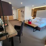 Hotel Boutique Mittagspitze Superior 4*