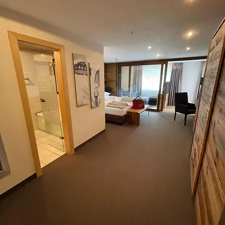 Boutique Mittagspitze Superior Hotel 4*