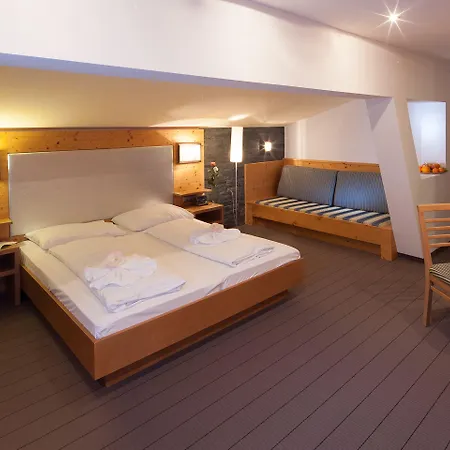 Boutique Mittagspitze Superior Hotel 4*