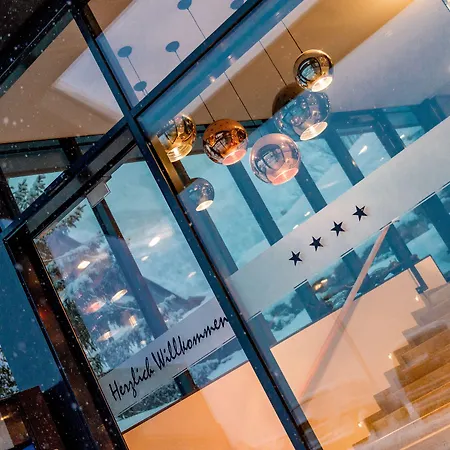 Boutique Mittagspitze Superior Hotel Damuels