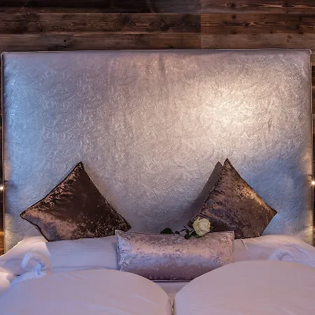 Hotel Boutique Mittagspitze Superior 4*